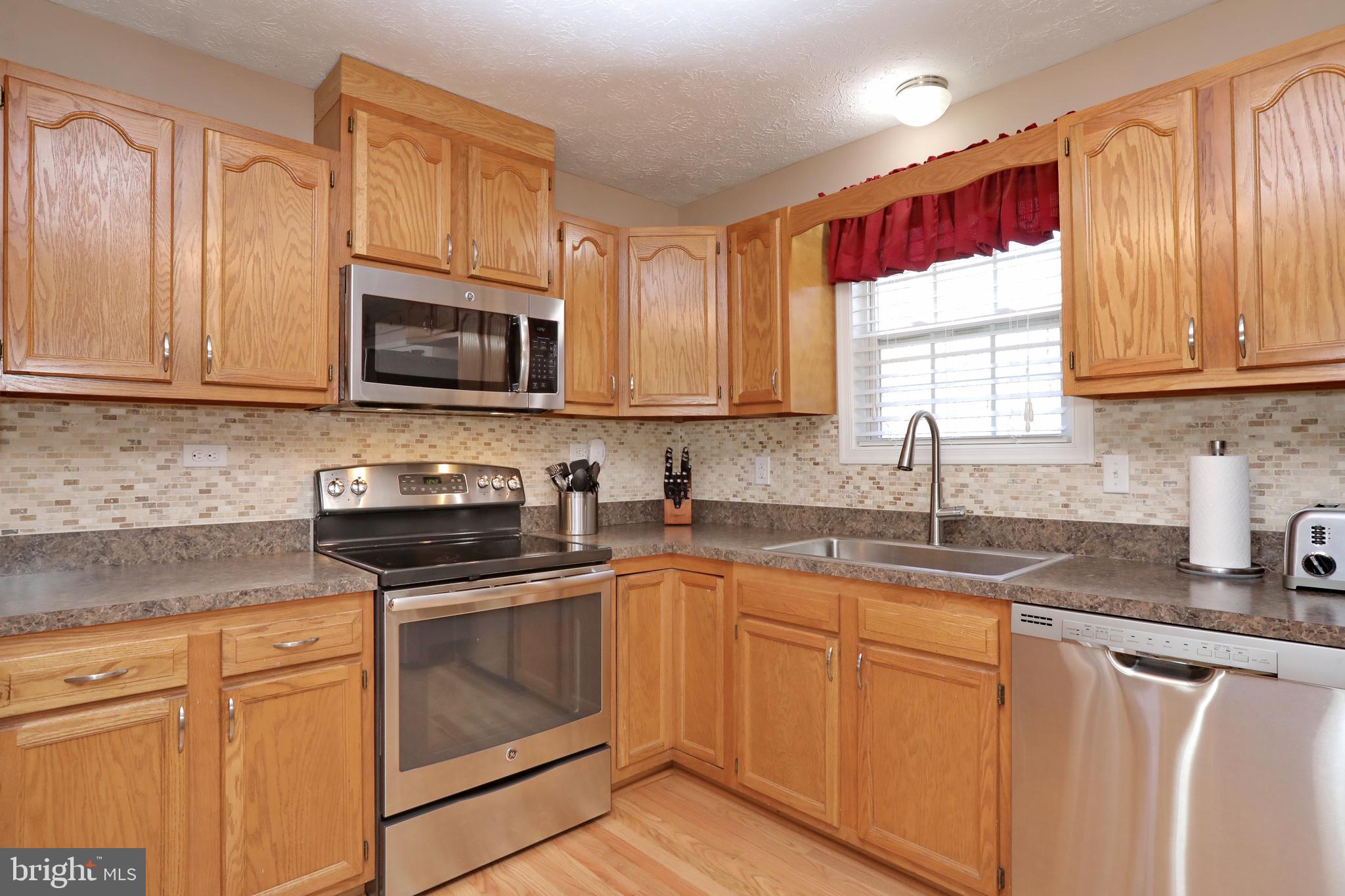 SUMMITT HILL - Residential