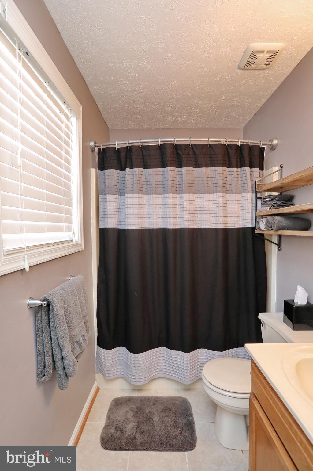 SUMMITT HILL - Residential