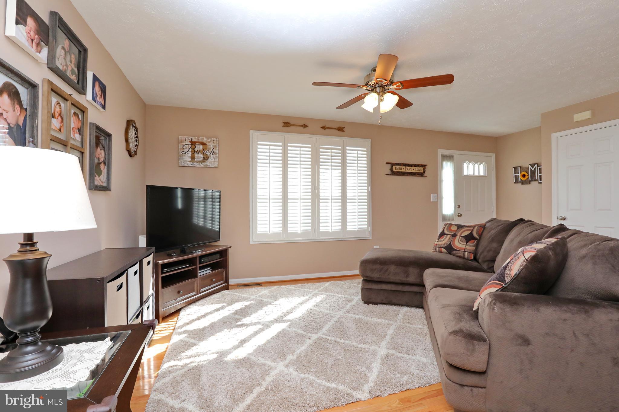 SUMMITT HILL - Residential