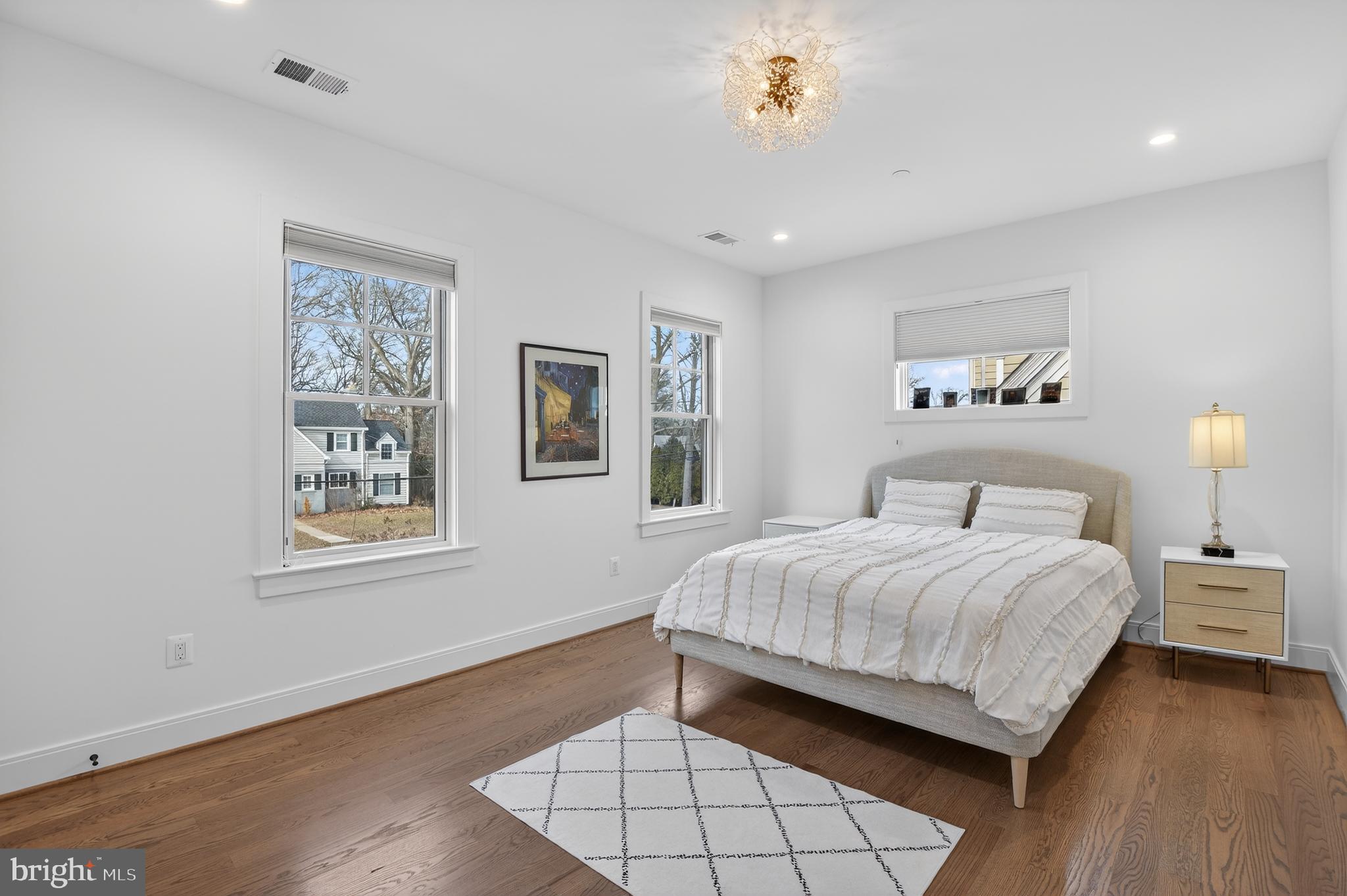 BRADLEY HILLS - Residential