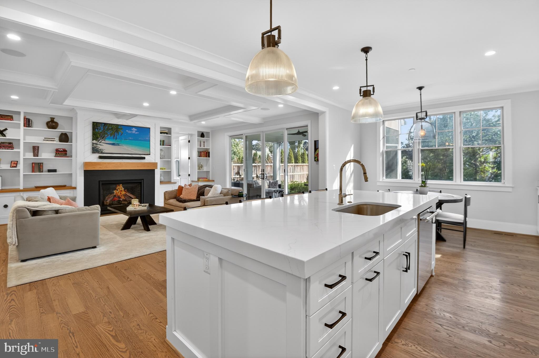 BRADLEY HILLS - Residential