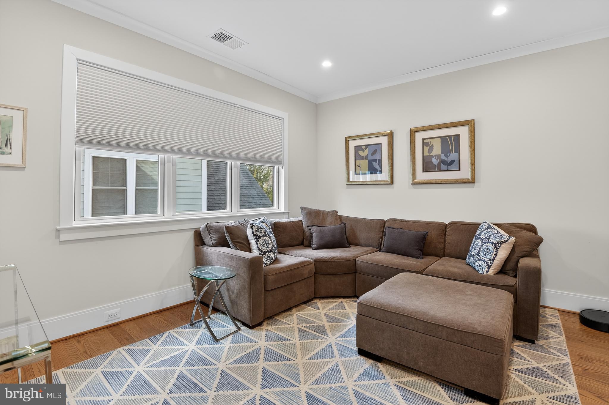 BRADLEY HILLS - Residential