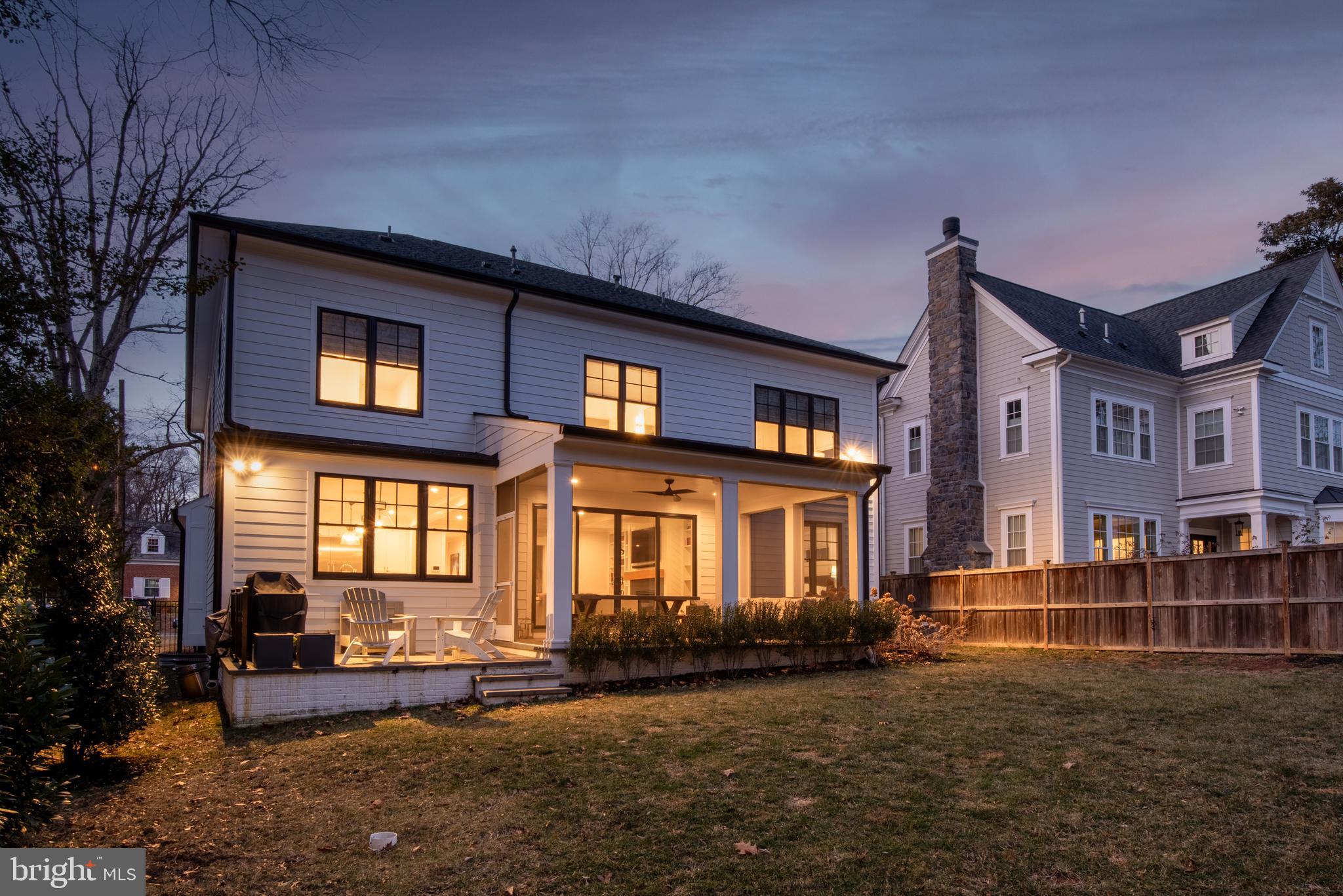 BRADLEY HILLS - Residential