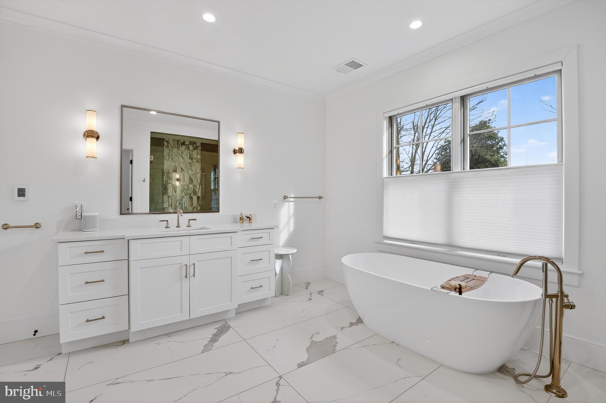 BRADLEY HILLS - Residential