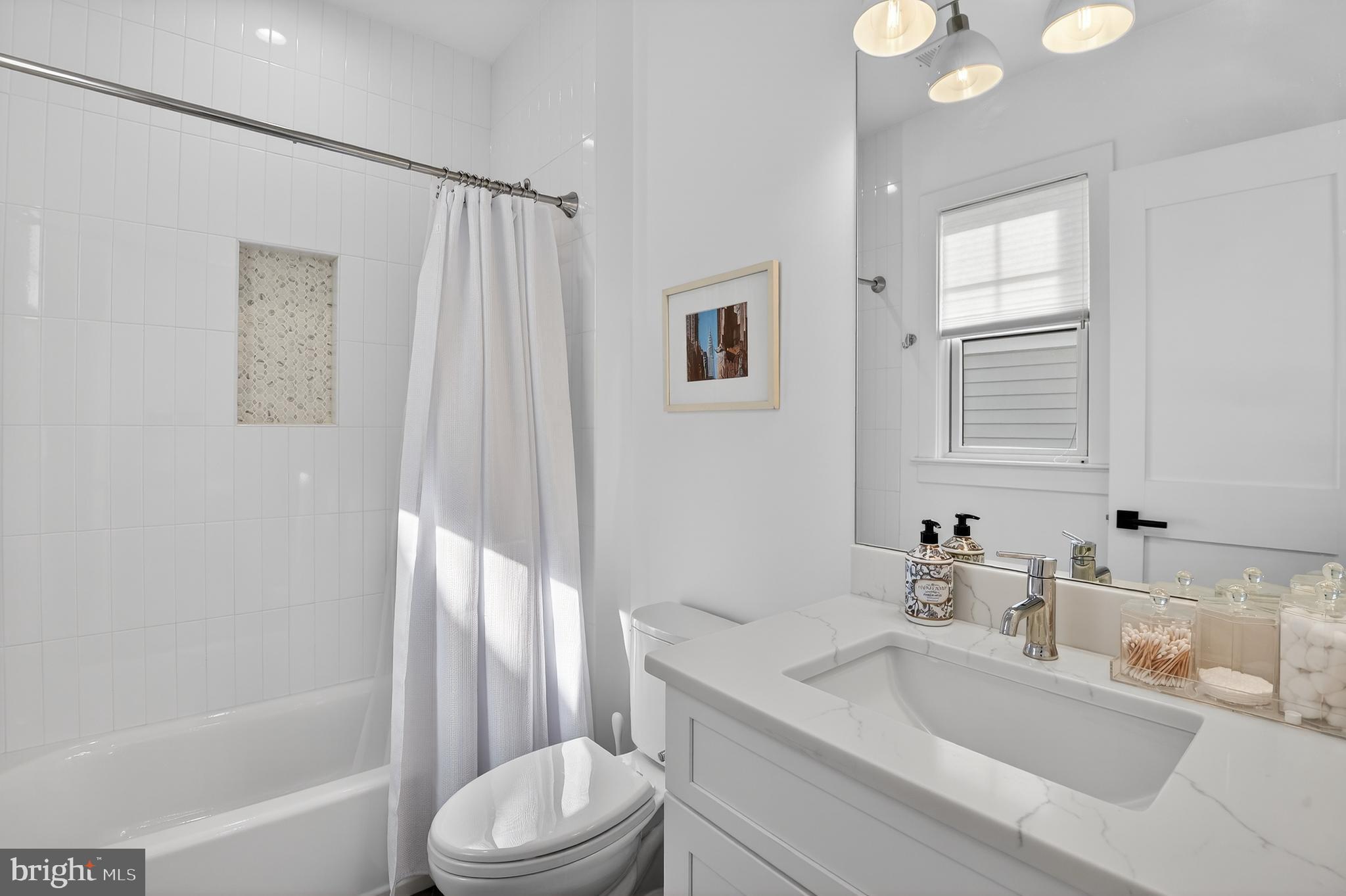 BRADLEY HILLS - Residential