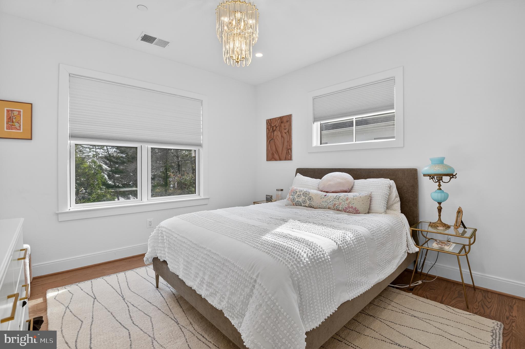 BRADLEY HILLS - Residential