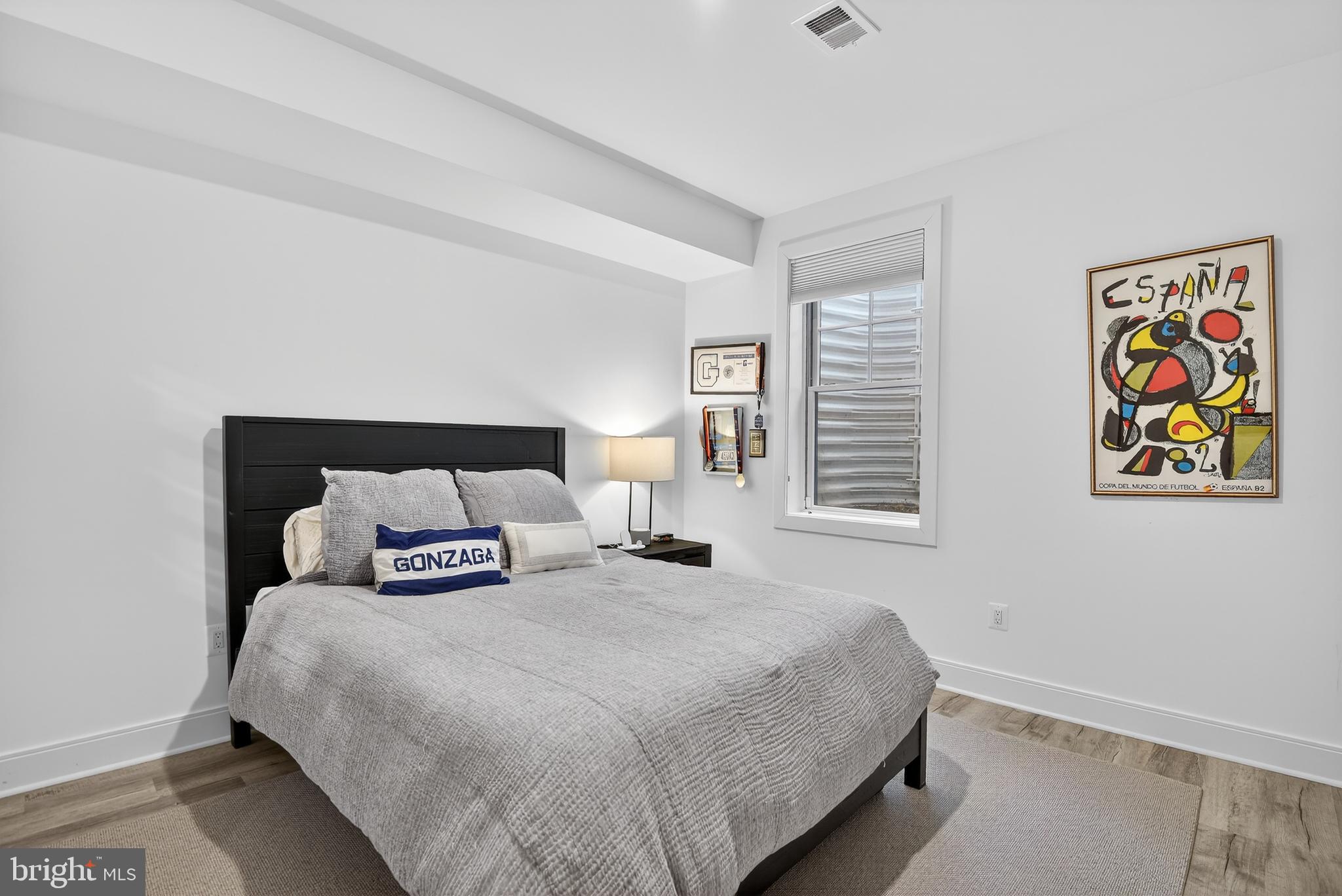 BRADLEY HILLS - Residential