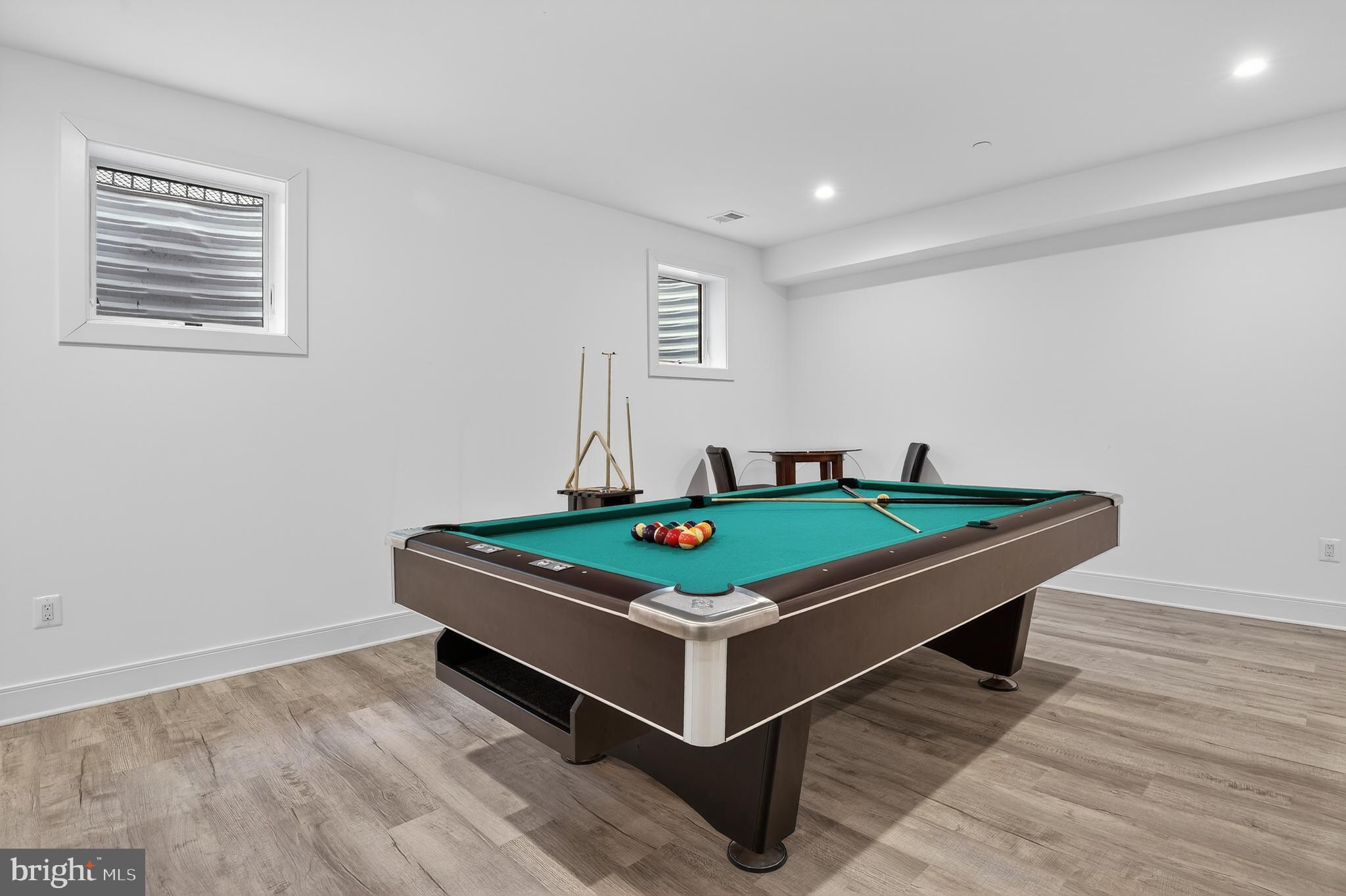 BRADLEY HILLS - Residential