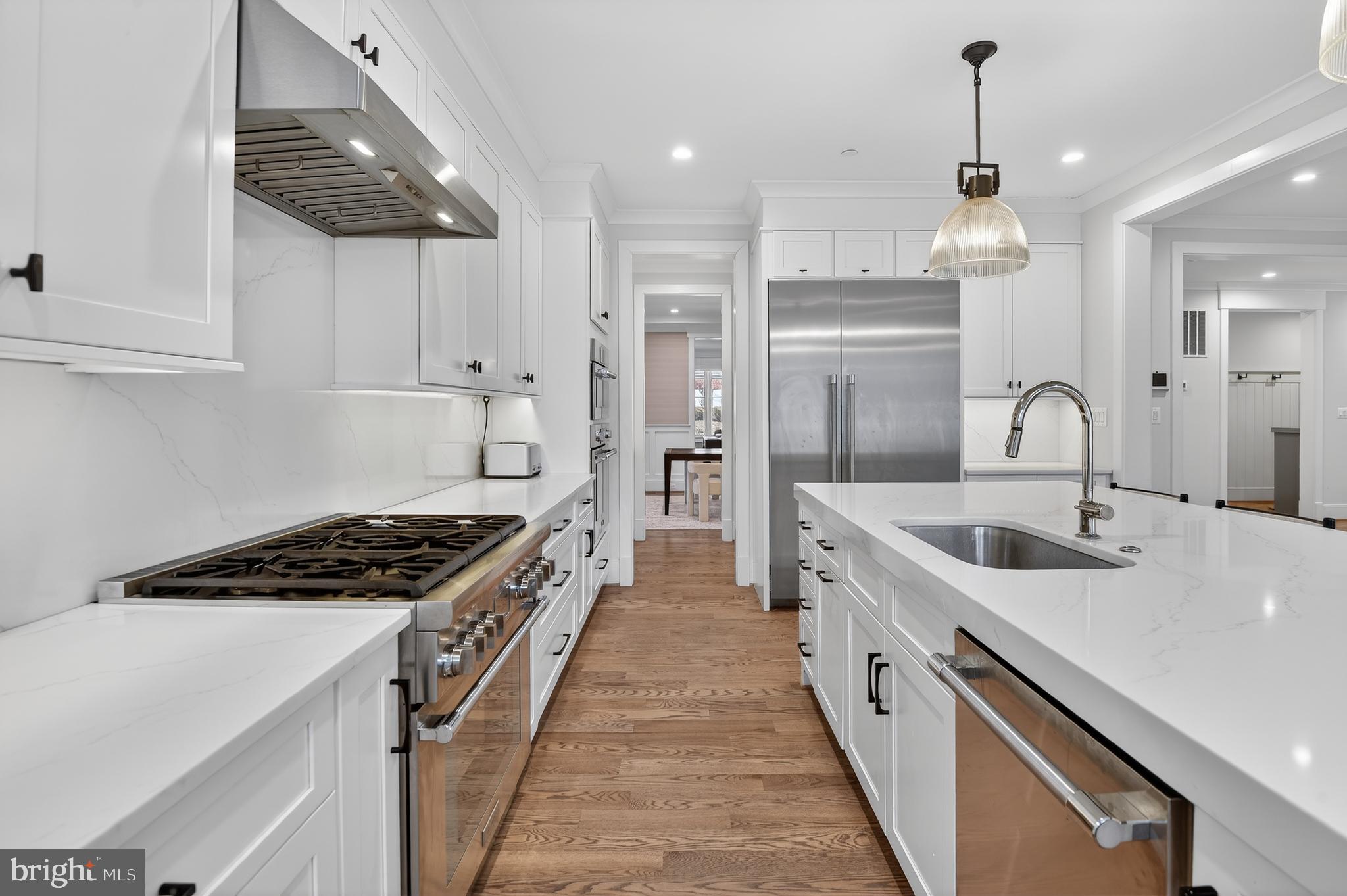 BRADLEY HILLS - Residential