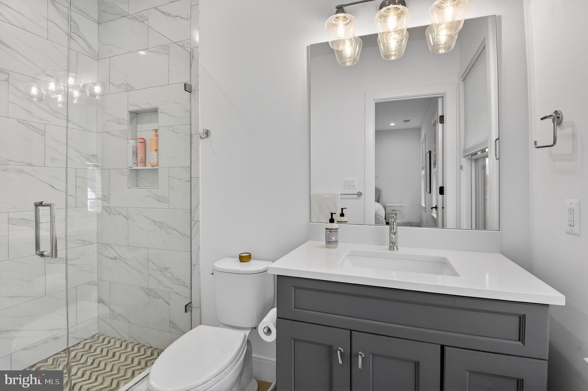 BRADLEY HILLS - Residential