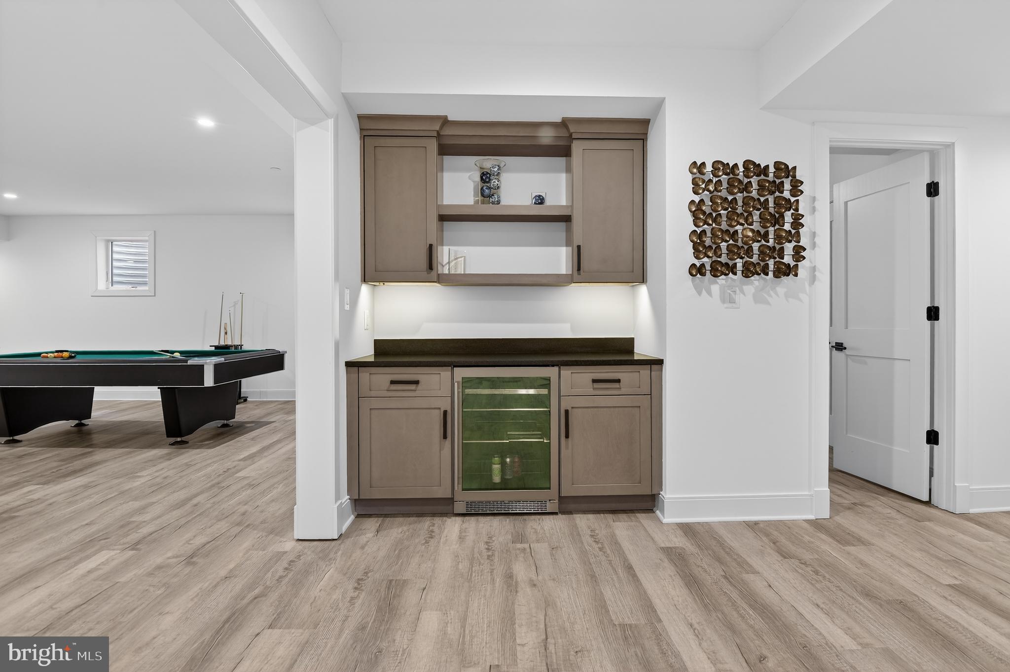 BRADLEY HILLS - Residential