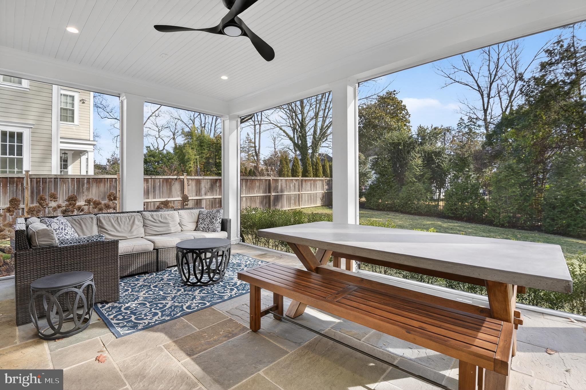 BRADLEY HILLS - Residential