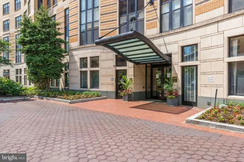 MLS: DCDC2251460