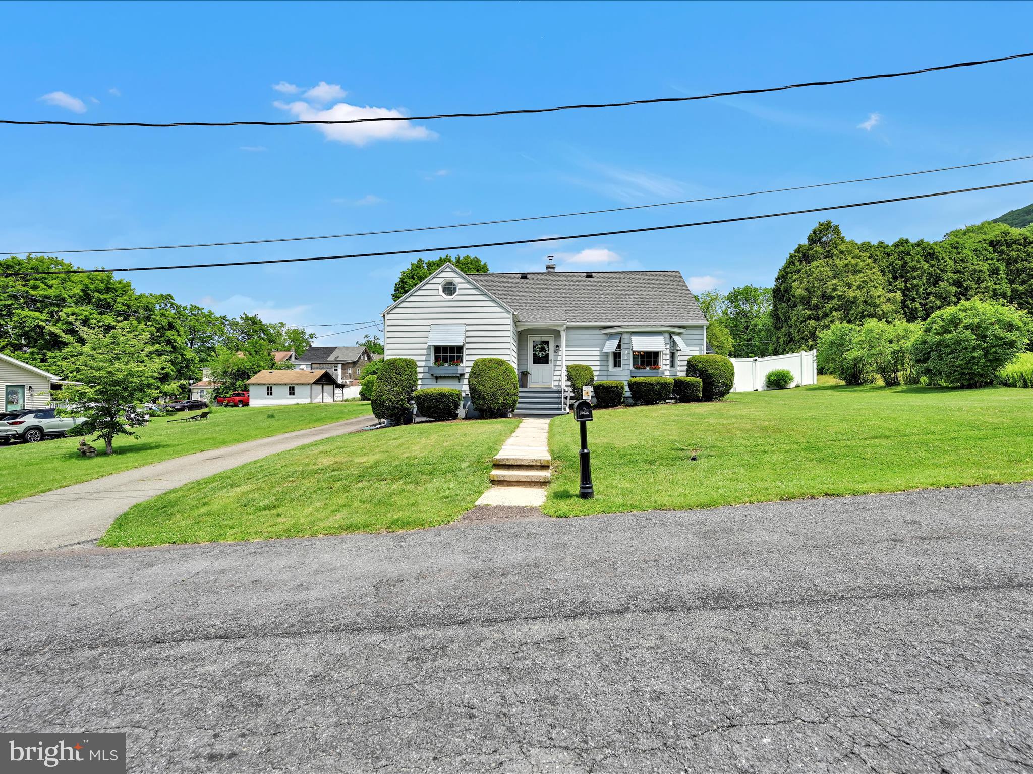 112 MINERSVILLE STREET