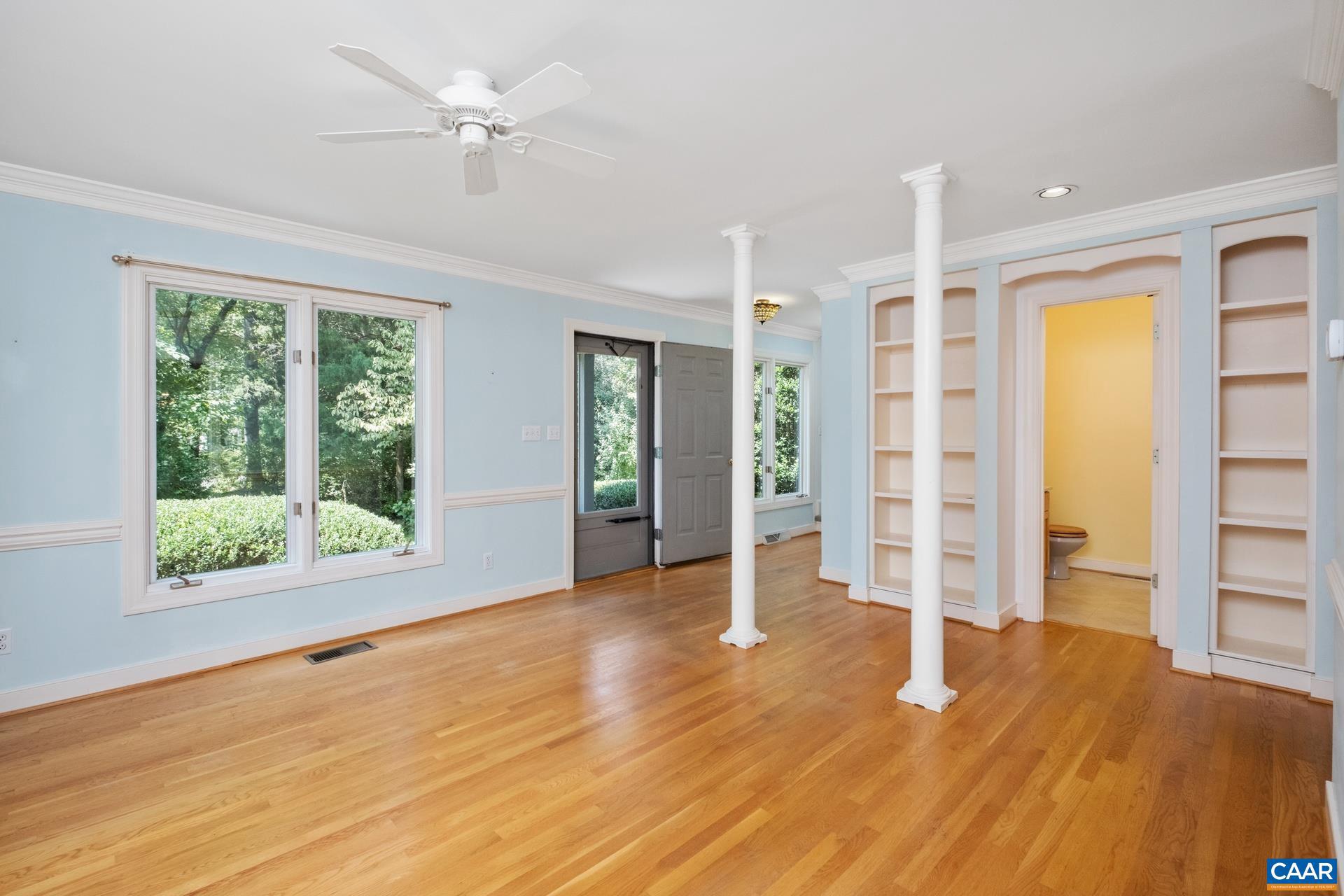 PEACOCK HILL - Residential