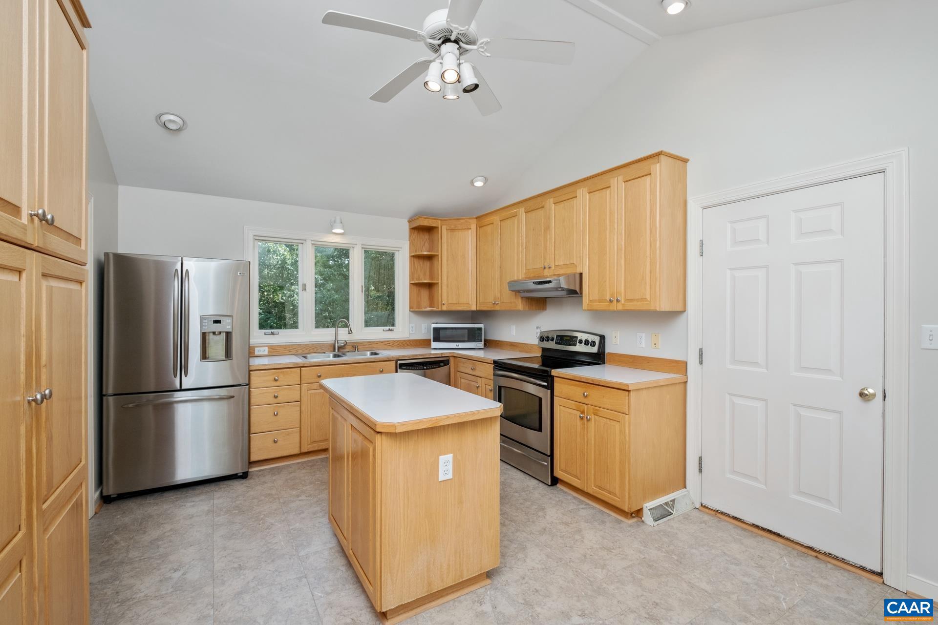 PEACOCK HILL - Residential