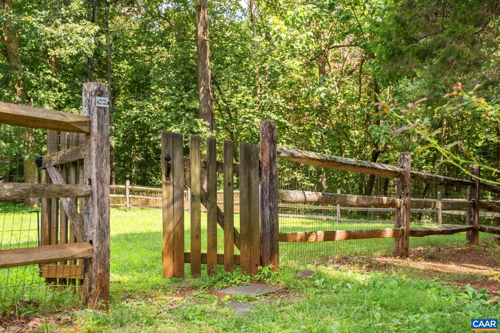 PEACOCK HILL - Residential