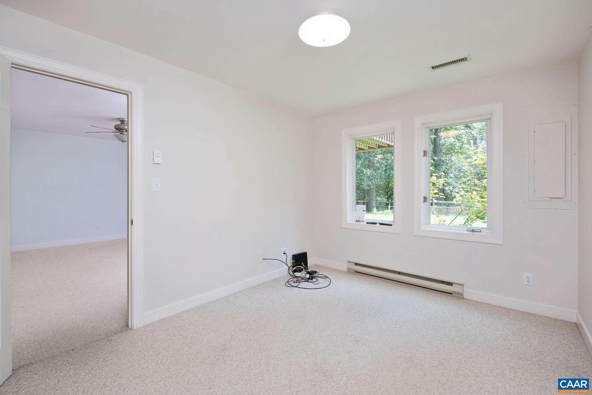 PEACOCK HILL - Residential