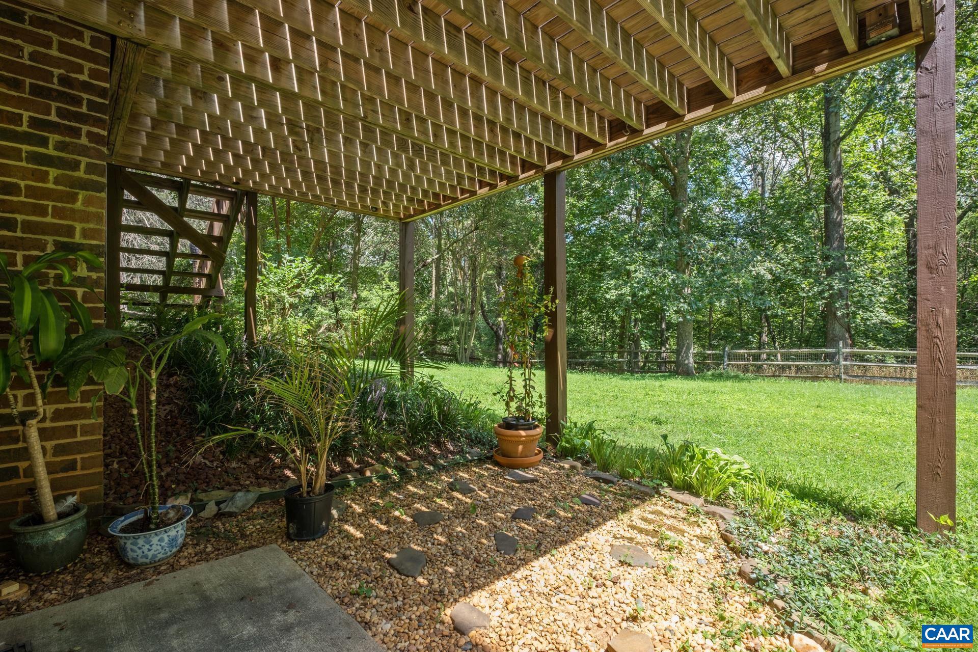 PEACOCK HILL - Residential