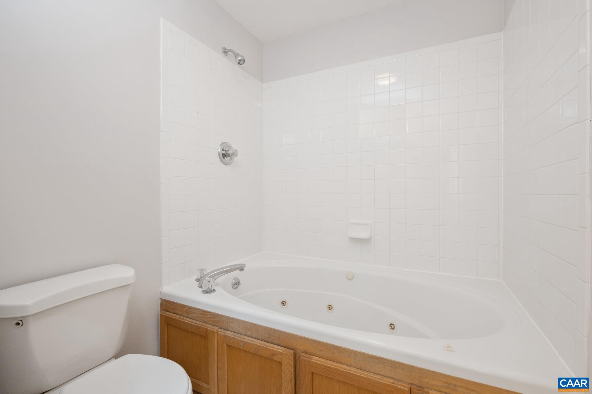 PEACOCK HILL - Residential