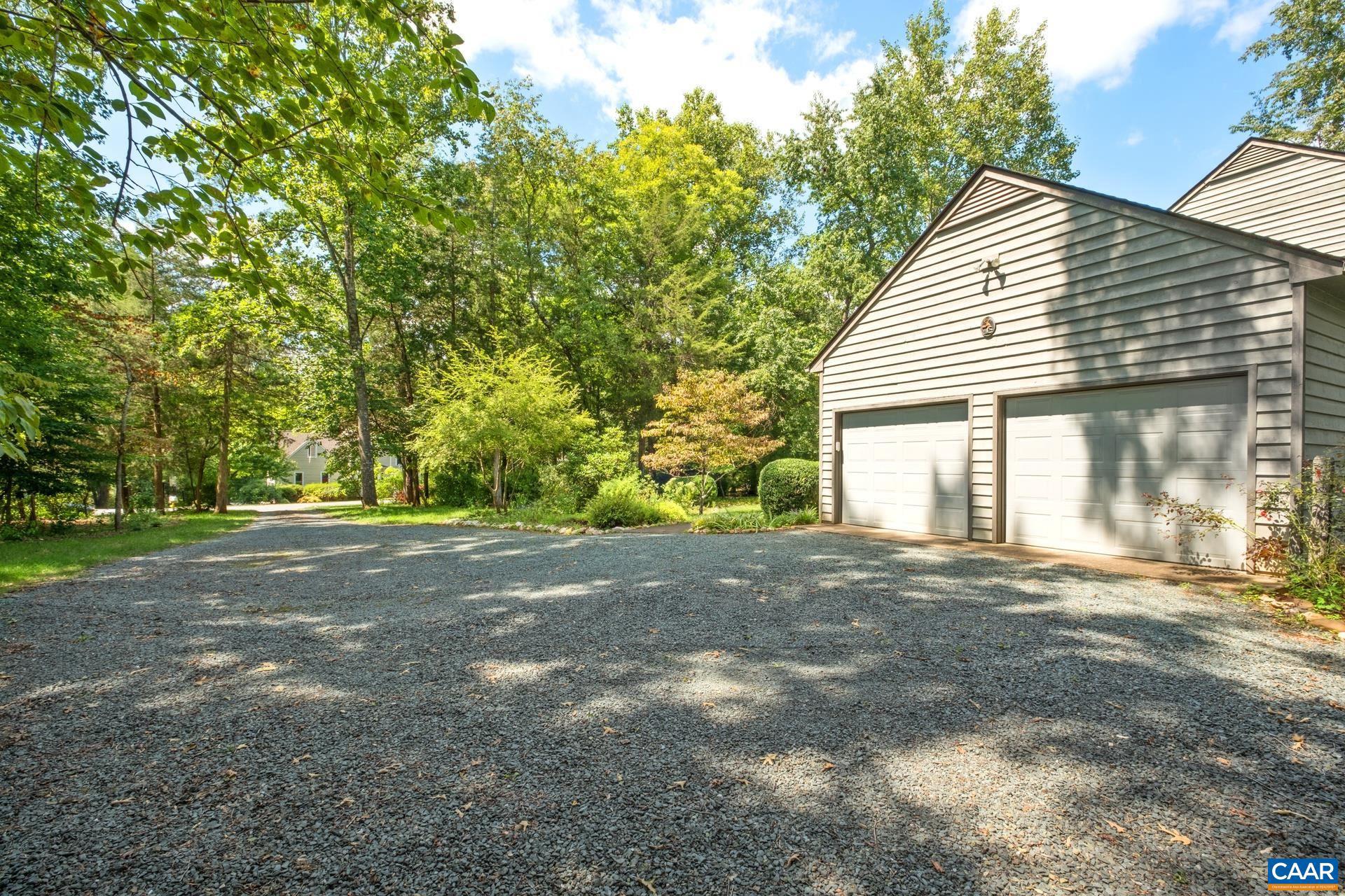 PEACOCK HILL - Residential