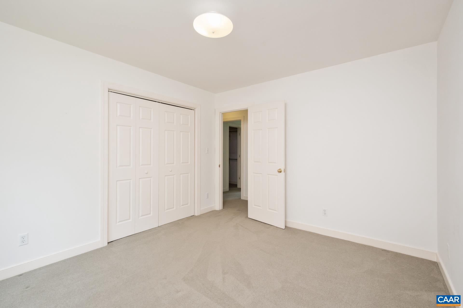 PEACOCK HILL - Residential