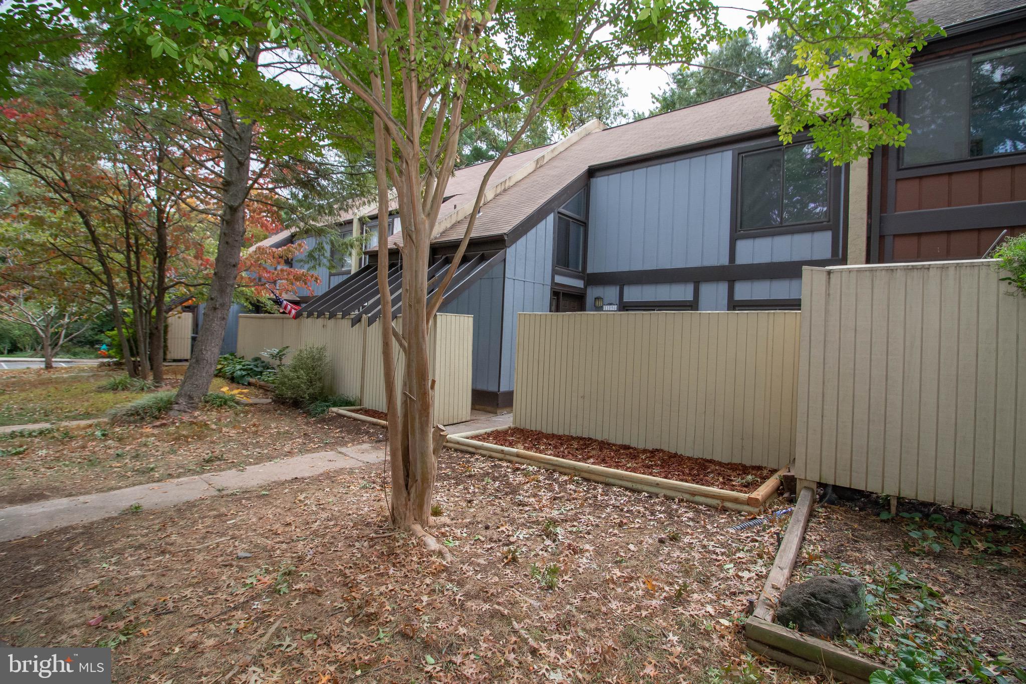 RESTON - Residential