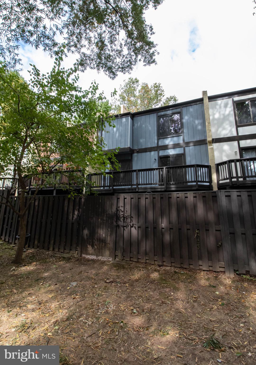 RESTON - Residential