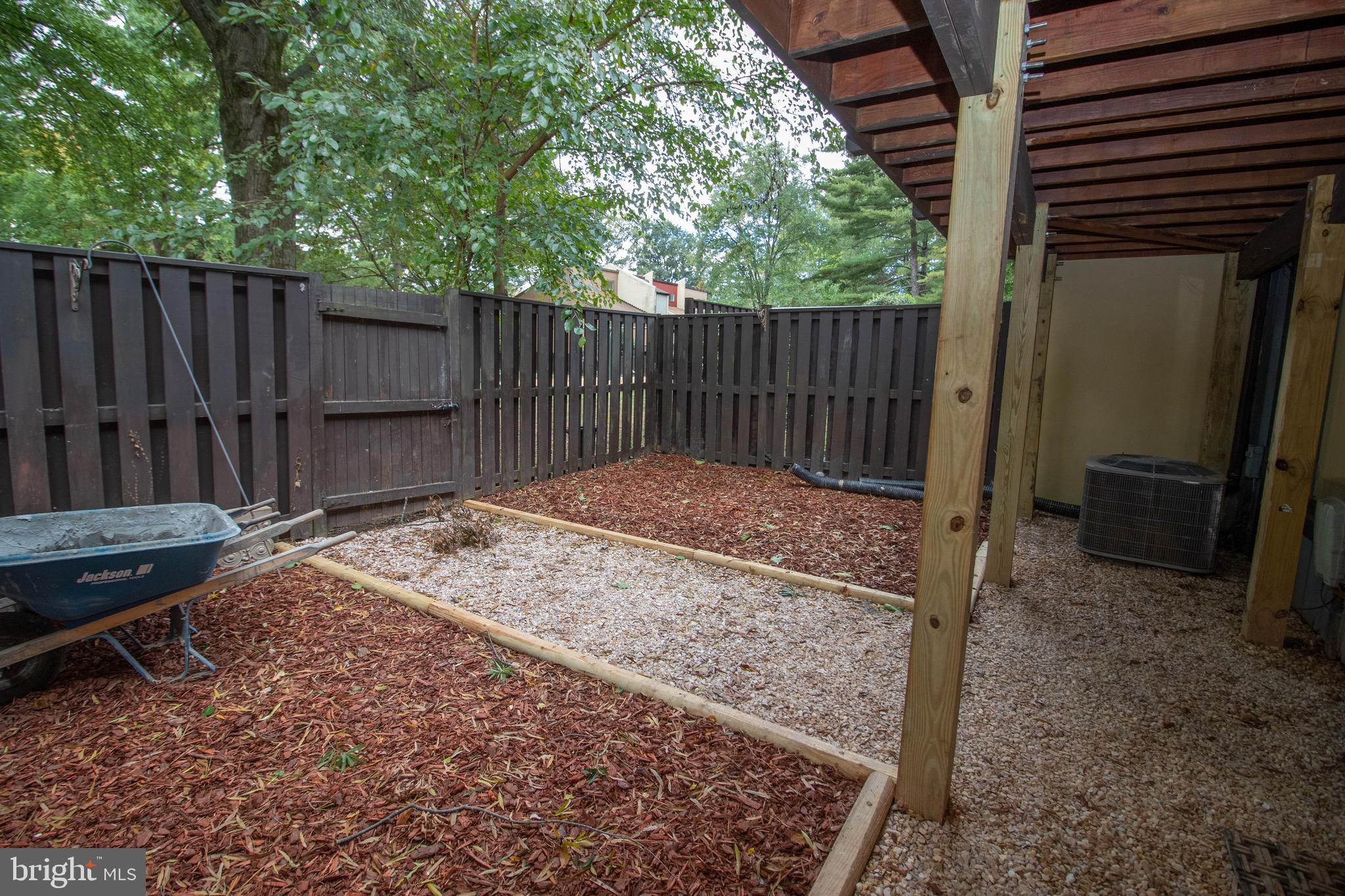 RESTON - Residential