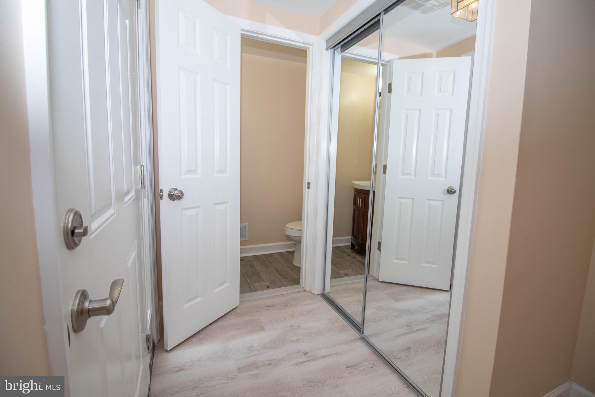 RESTON - Residential