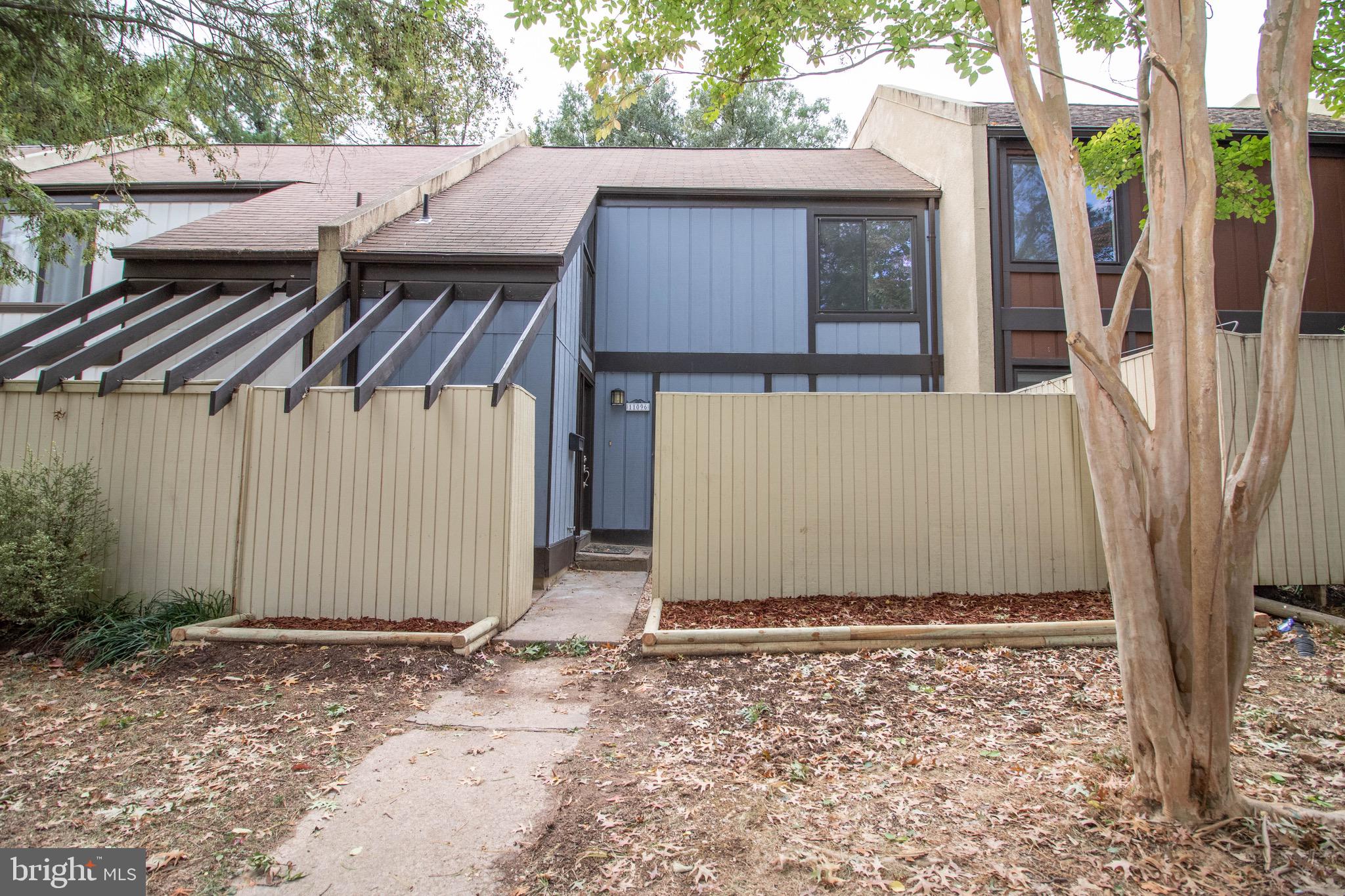 RESTON - Residential