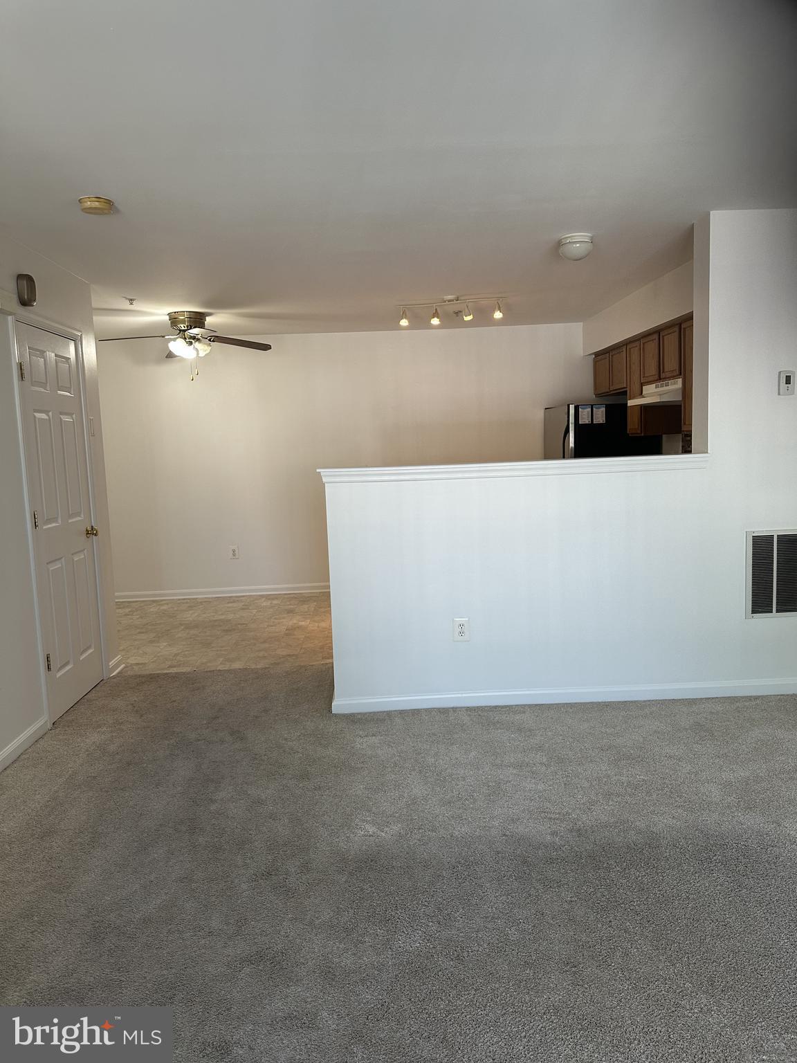 CLOVERLEAF COMMONS - Residential
