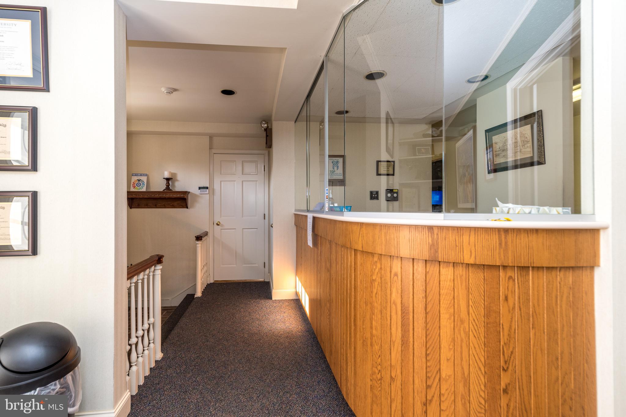 JENKINTOWN - Commercial Sale
