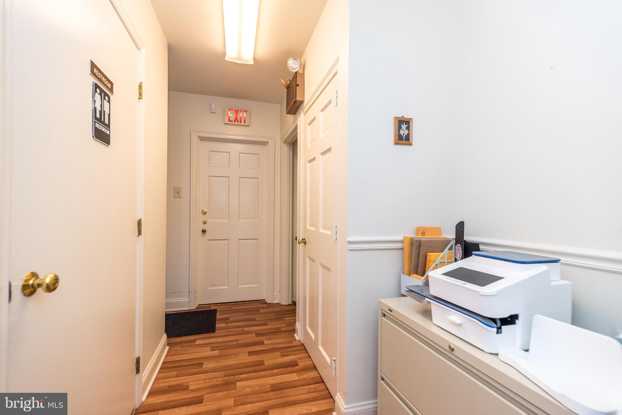 JENKINTOWN - Commercial Sale
