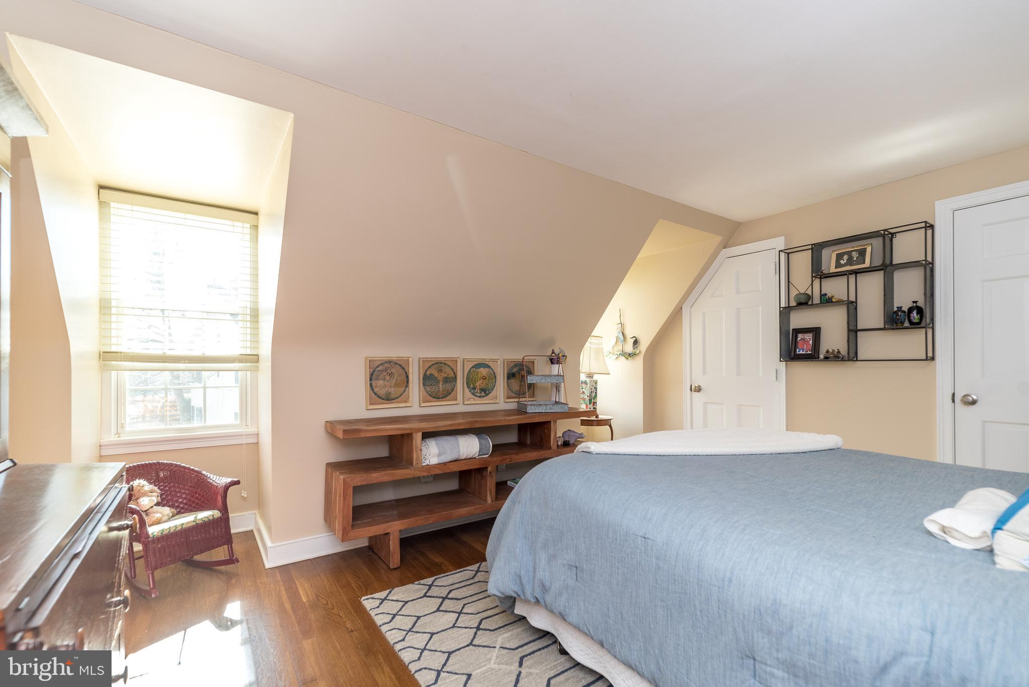 JENKINTOWN - Commercial Sale