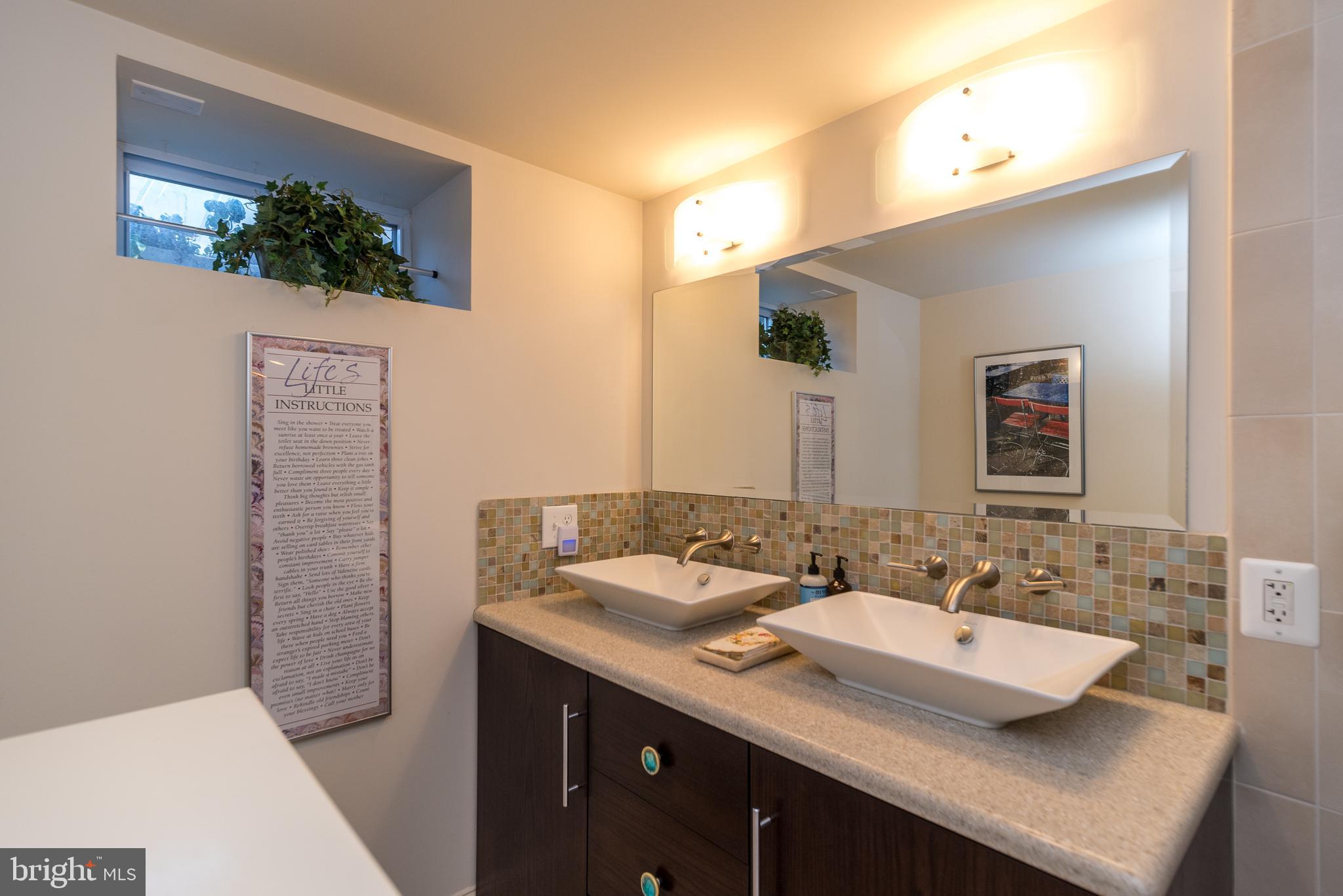 JENKINTOWN - Commercial Sale