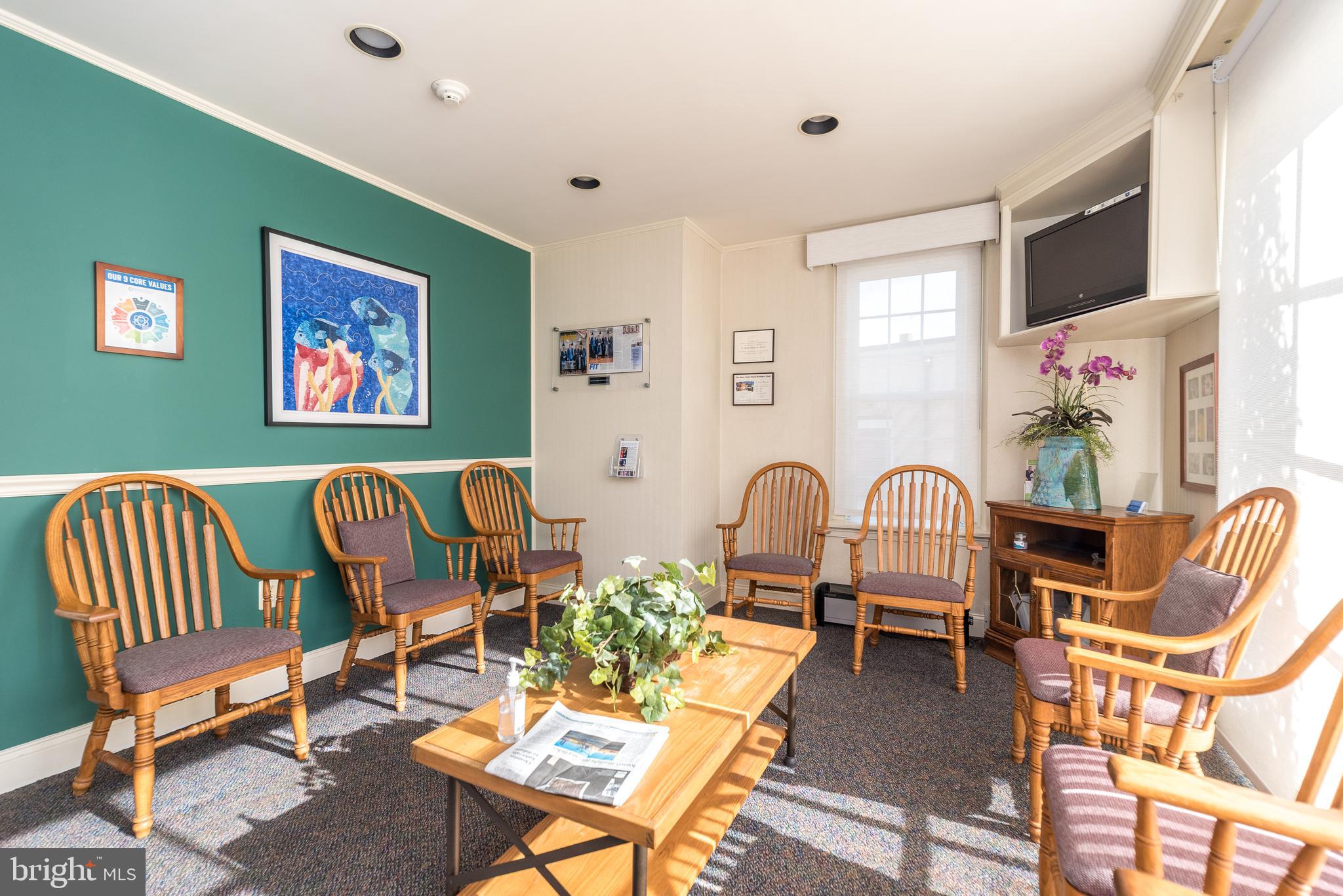 JENKINTOWN - Commercial Sale