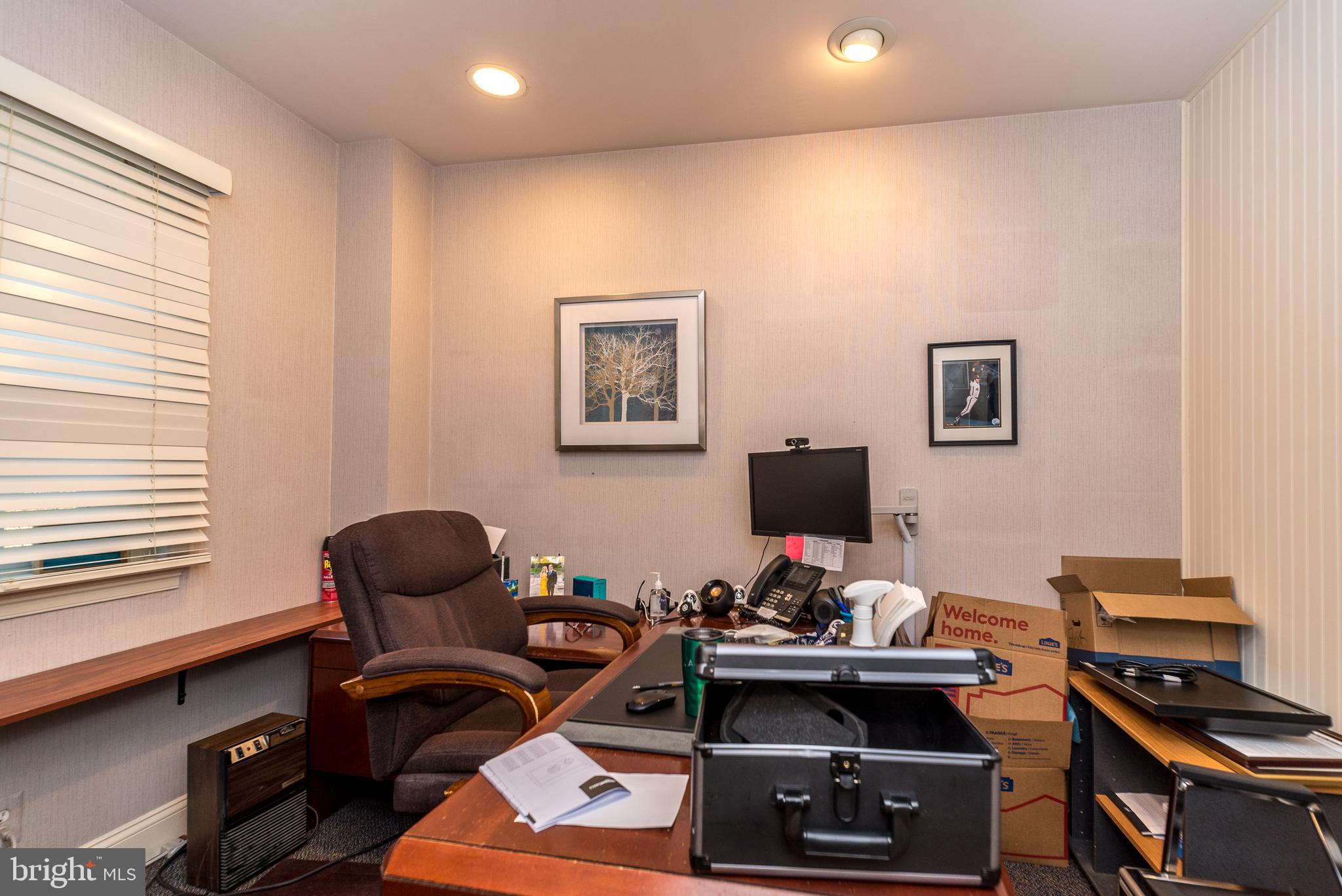 JENKINTOWN - Commercial Sale