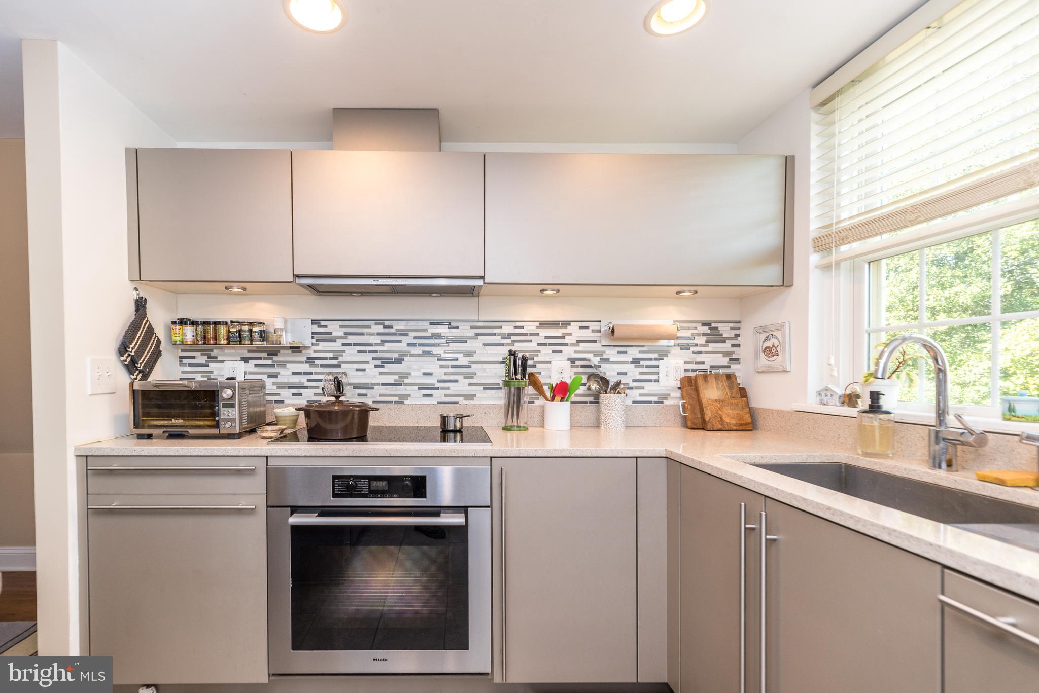 JENKINTOWN - Commercial Sale