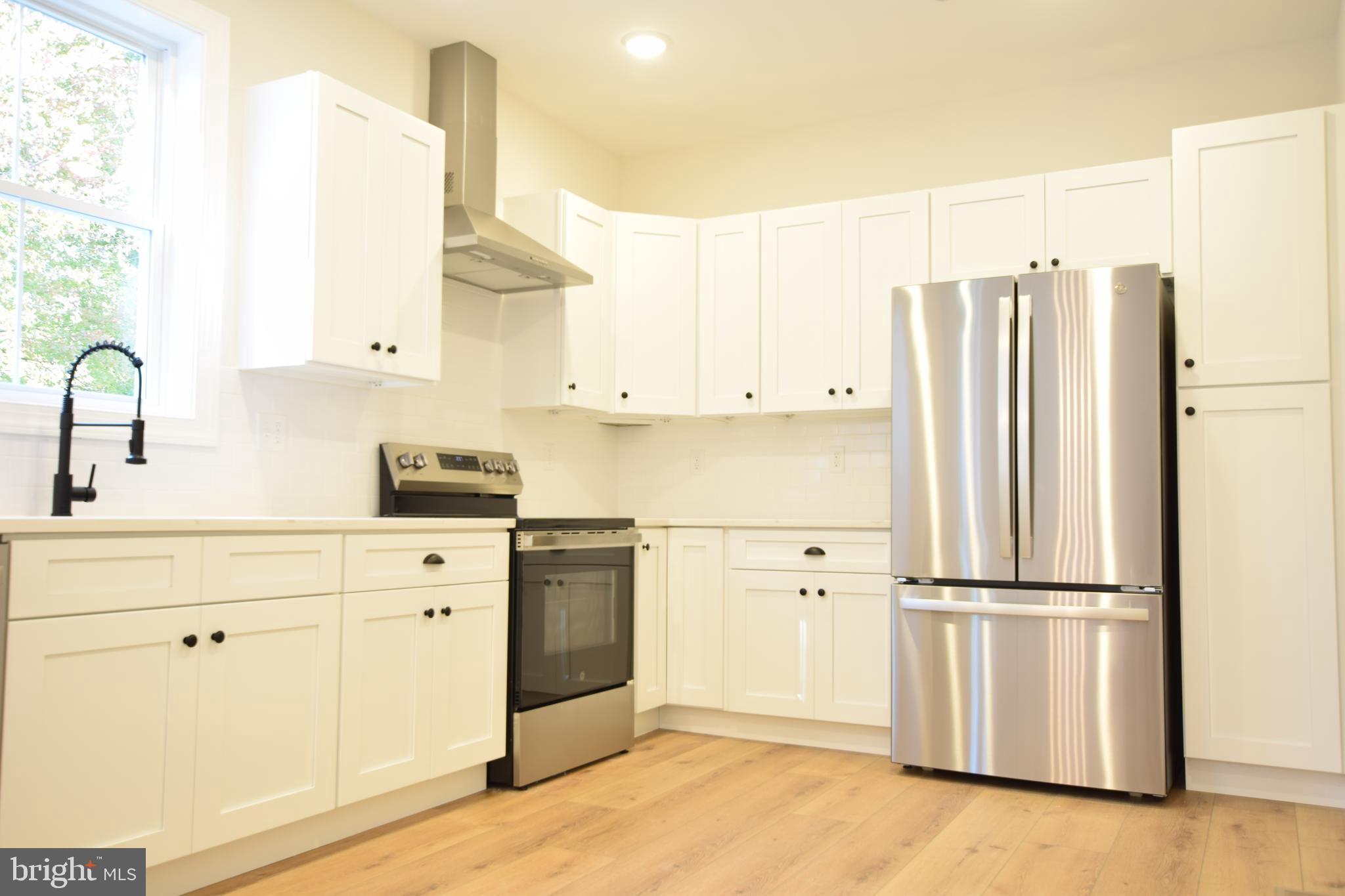 ROMANCOKE ON THE BAY - Residential