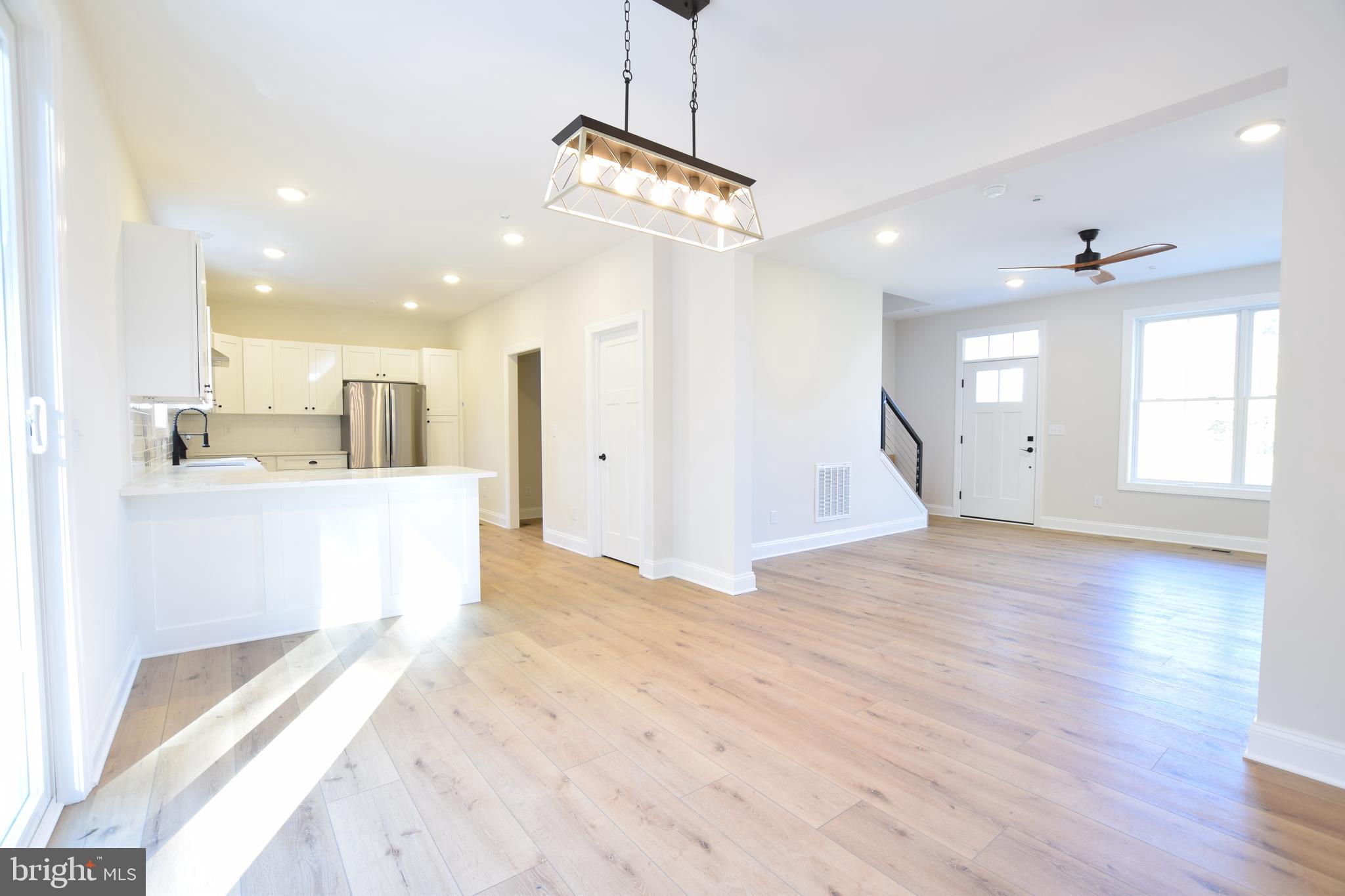 ROMANCOKE ON THE BAY - Residential