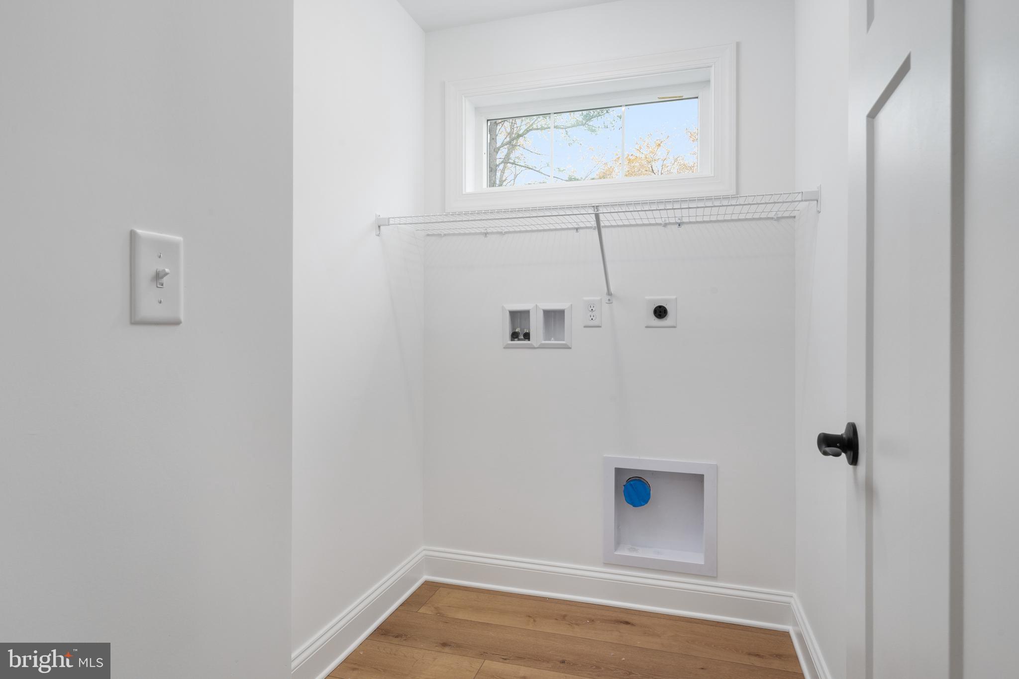 ROMANCOKE ON THE BAY - Residential