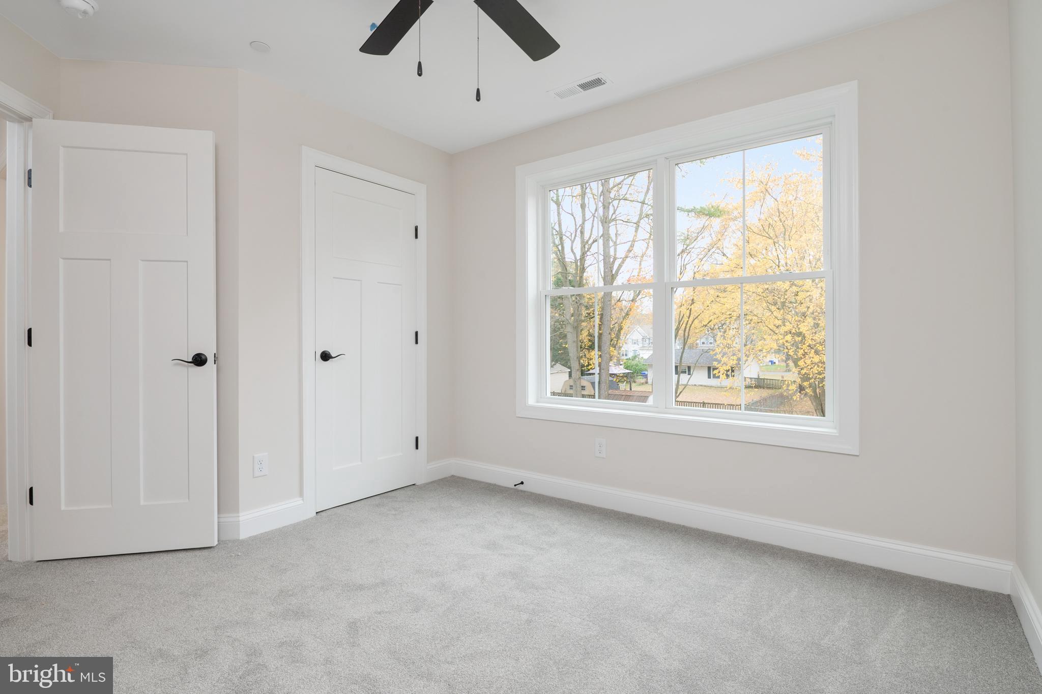 ROMANCOKE ON THE BAY - Residential