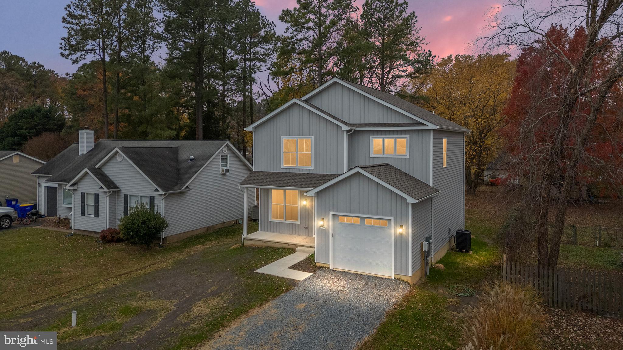 ROMANCOKE ON THE BAY - Residential