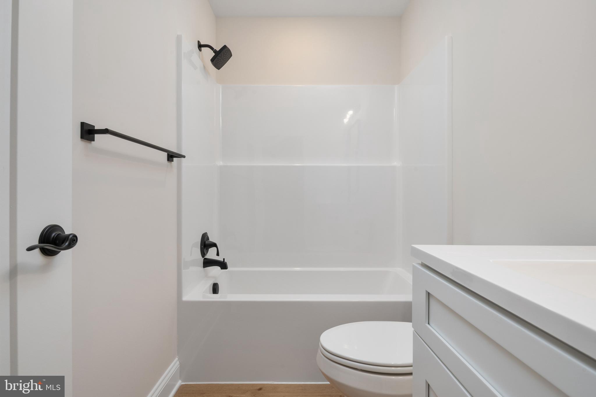 ROMANCOKE ON THE BAY - Residential