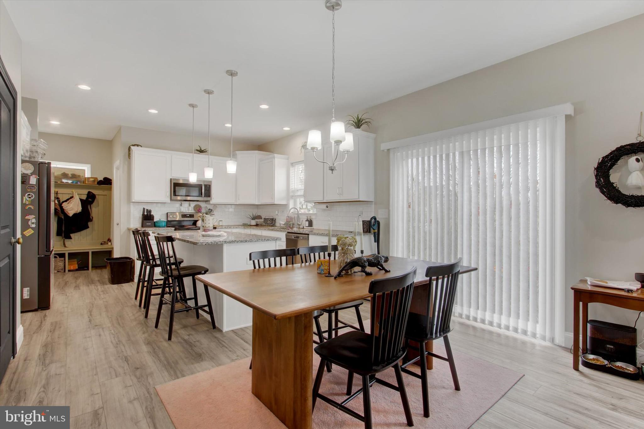 HAMPTON HEIGHTS - Residential