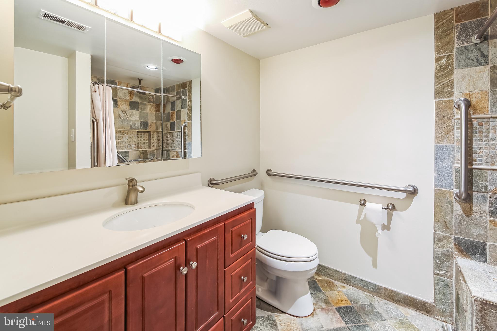 CHESTERBROOK - Residential Lease