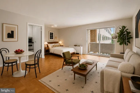 MLS: DCDC2279042