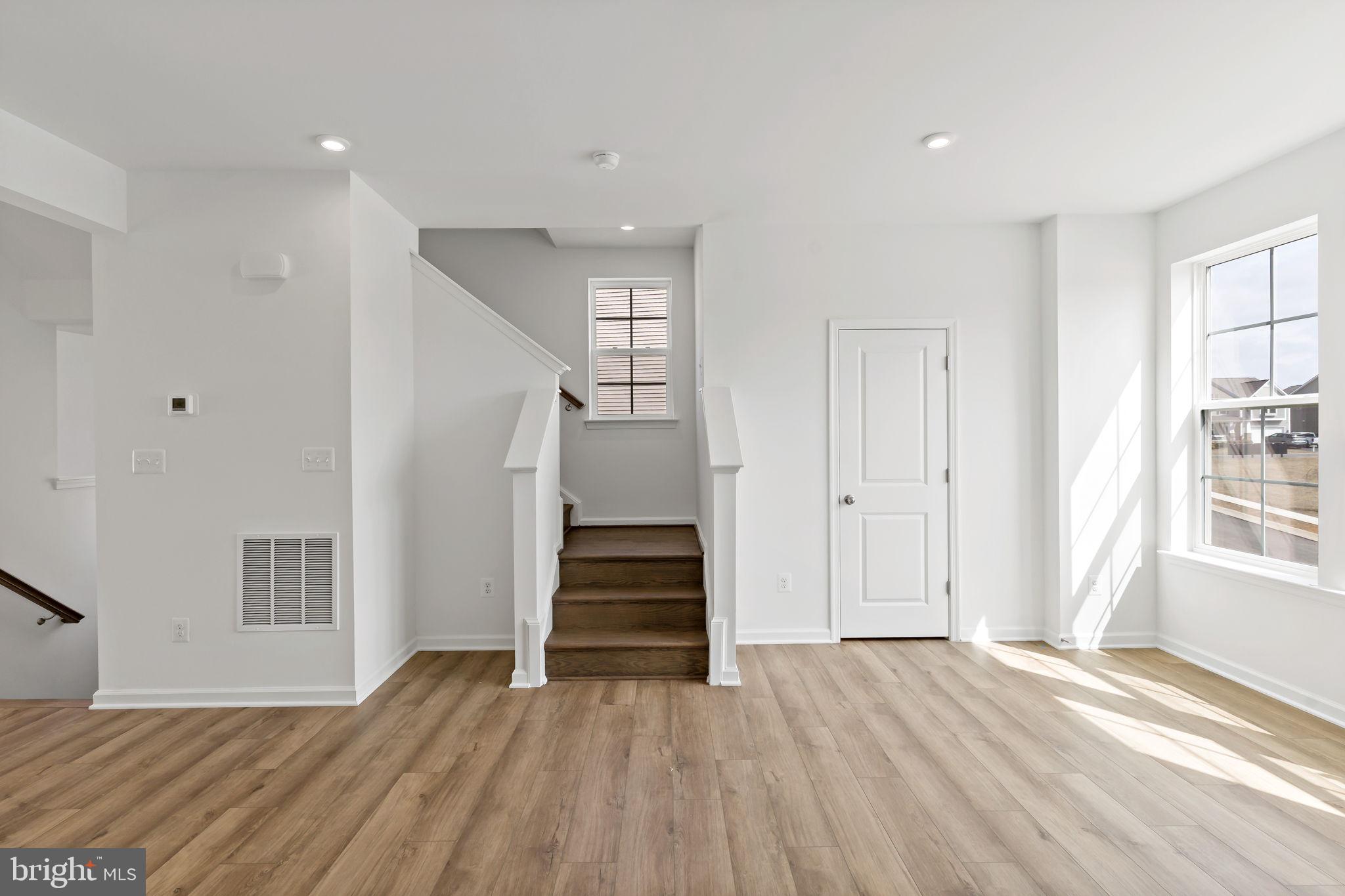 MARTINSBURG STATION - Residential