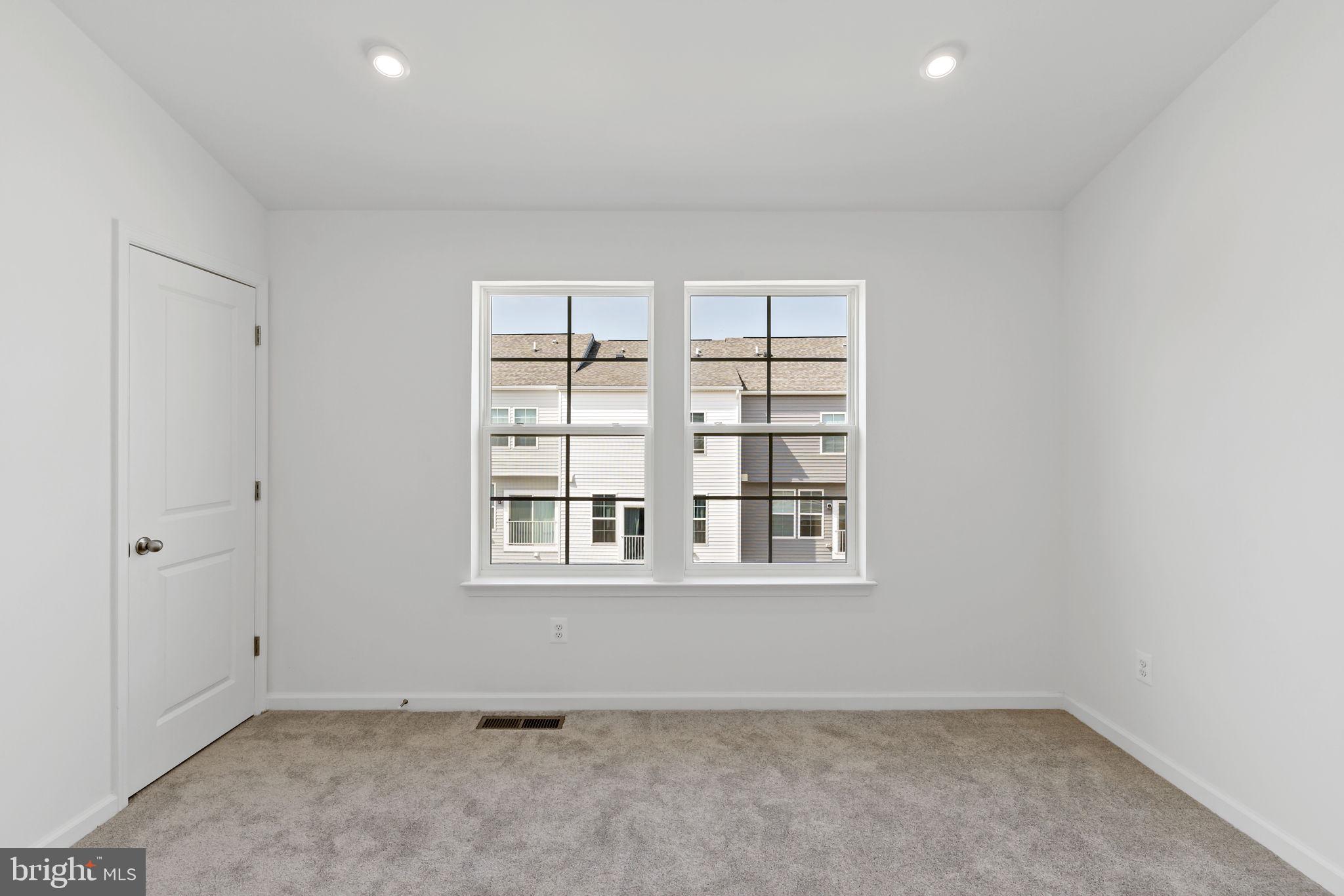 MARTINSBURG STATION - Residential